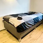Comfortable * Weener
